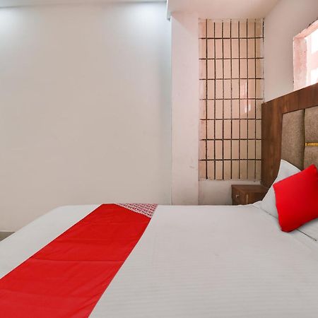 Hotel O Golden King Guest House New Delhi Exterior photo